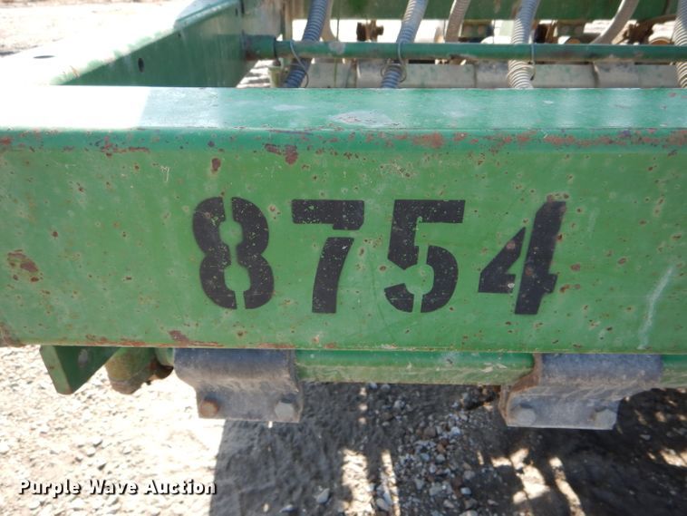 image for item DH6391 John Deere 750 split row grain drill