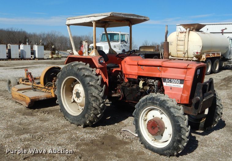 image for item DH6392 Allis Chalmers 5050 MFWD tractor