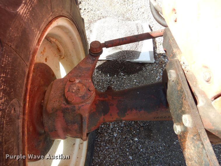 image for item DH6392 Allis Chalmers 5050 MFWD tractor