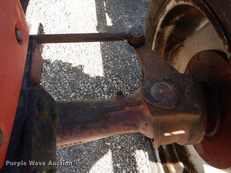 image for item DH6392 Allis Chalmers 5050 MFWD tractor