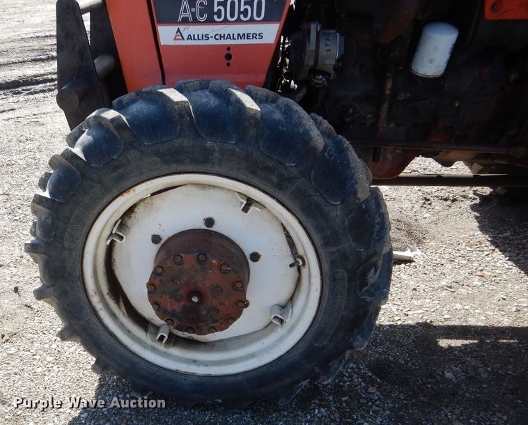 image for item DH6392 Allis Chalmers 5050 MFWD tractor