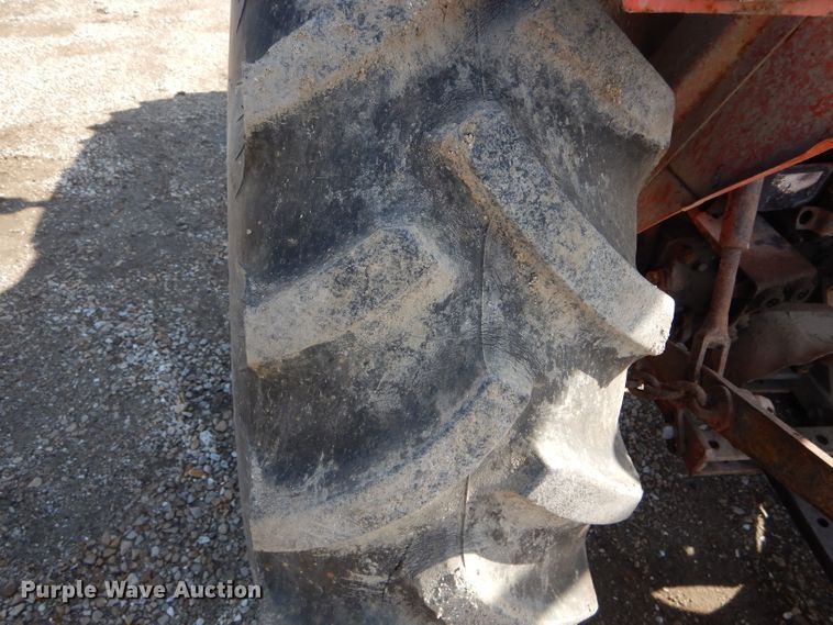 image for item DH6392 Allis Chalmers 5050 MFWD tractor