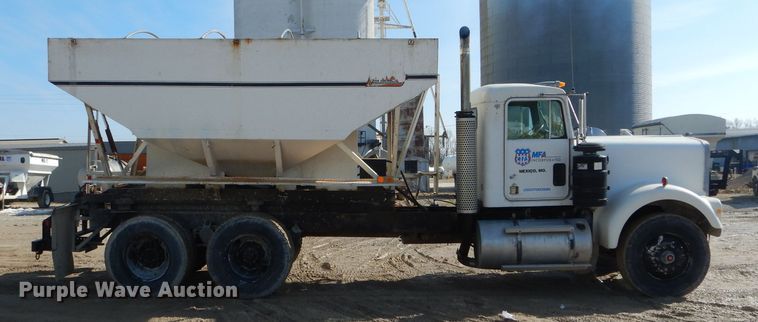 image for item DH6406 1978 Kenworth W900A fertilizer delivery truck