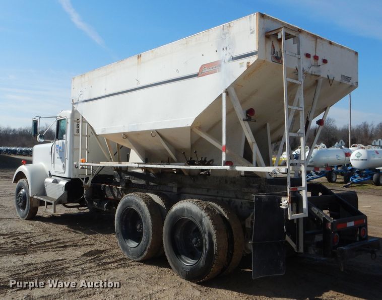 image for item DH6406 1978 Kenworth W900A fertilizer delivery truck