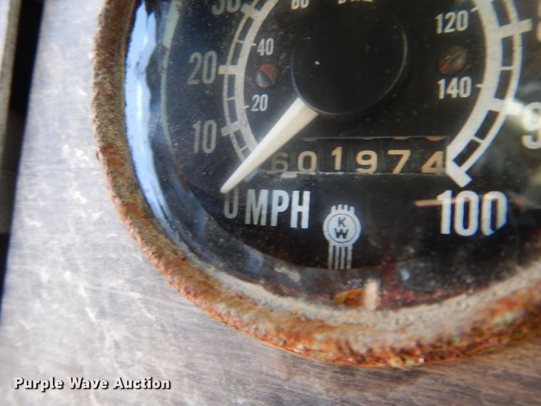 image for item DH6406 1978 Kenworth W900A fertilizer delivery truck