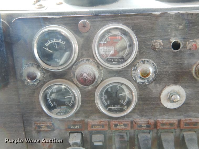 image for item DH6406 1978 Kenworth W900A fertilizer delivery truck