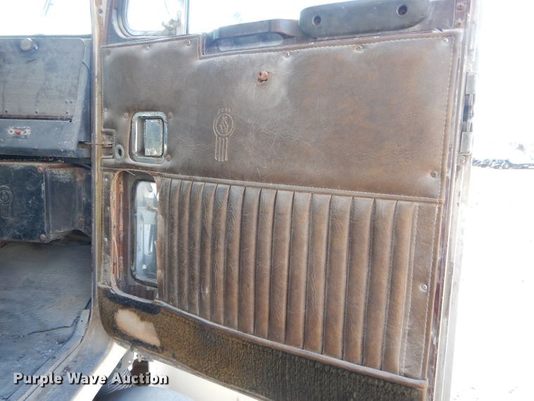 image for item DH6406 1978 Kenworth W900A fertilizer delivery truck