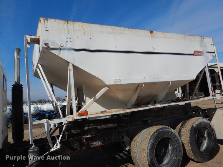 image for item DH6406 1978 Kenworth W900A fertilizer delivery truck