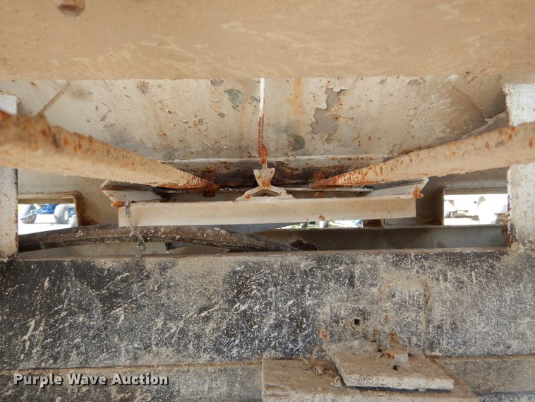 image for item DH6406 1978 Kenworth W900A fertilizer delivery truck