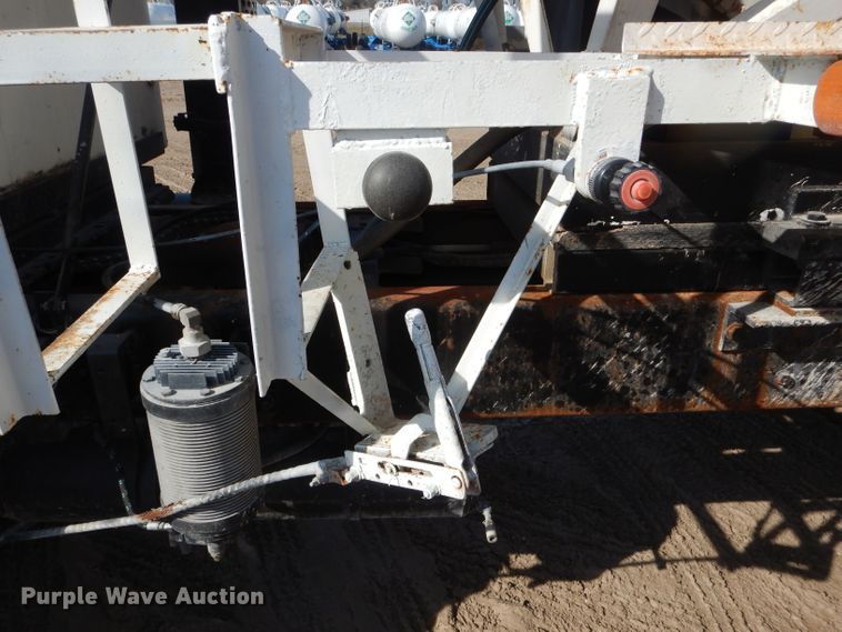 image for item DH6406 1978 Kenworth W900A fertilizer delivery truck