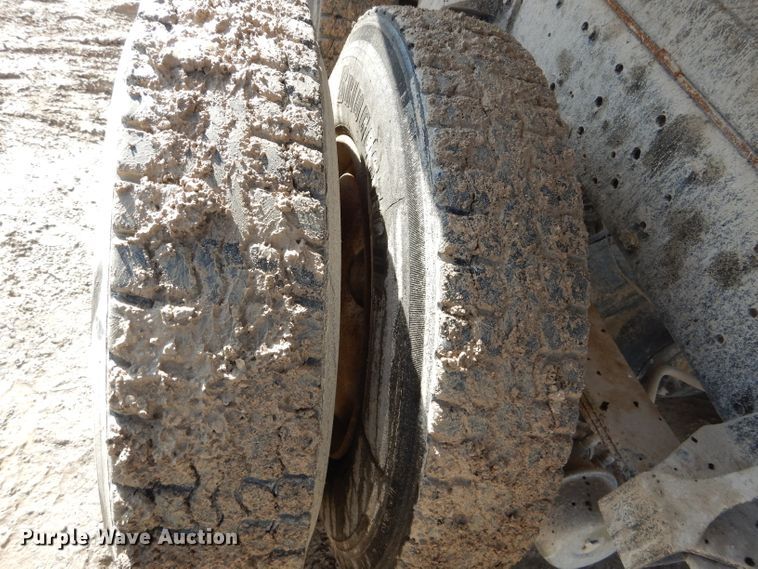 image for item DH6406 1978 Kenworth W900A fertilizer delivery truck