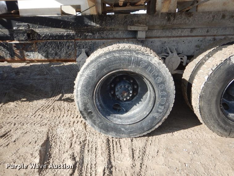 image for item DH6406 1978 Kenworth W900A fertilizer delivery truck