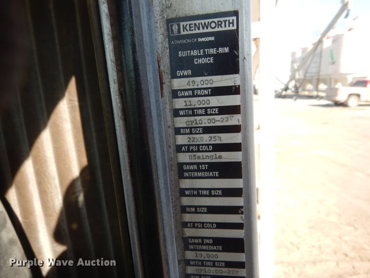 image for item DH6406 1978 Kenworth W900A fertilizer delivery truck