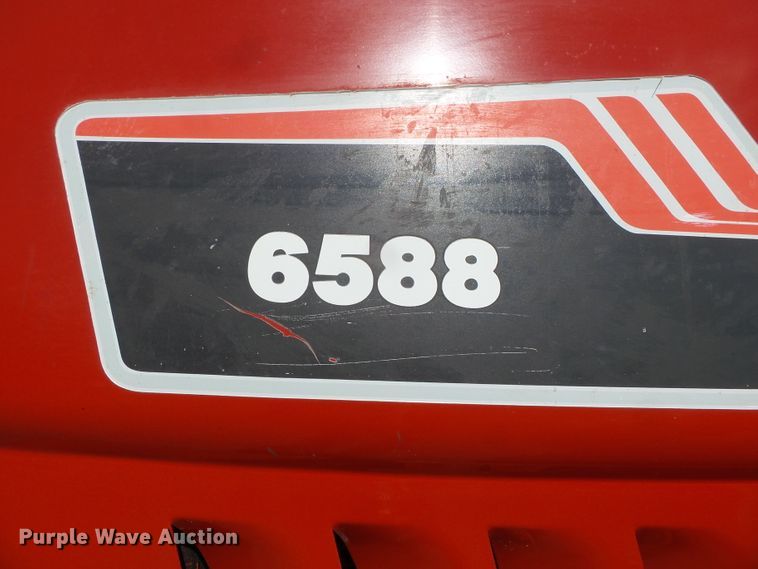 image for item DH7841 1982 International 6588 4WD tractor