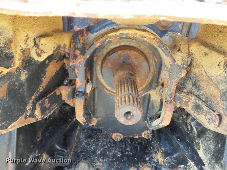 image for item DH7841 1982 International 6588 4WD tractor