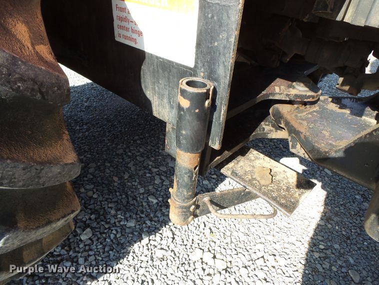 image for item DH7841 1982 International 6588 4WD tractor