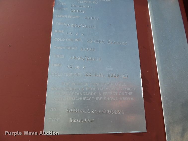 image for item DH7874 2001 Road Ranger livestock trailer