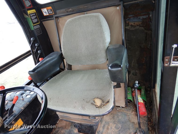 image for item DI0019 1994 John Deere 7445 cotton stripper