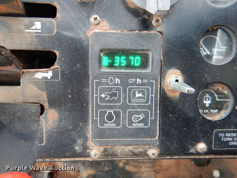 image for item DI0019 1994 John Deere 7445 cotton stripper