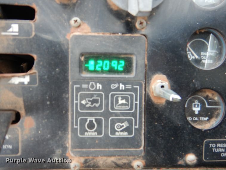 image for item DI0019 1994 John Deere 7445 cotton stripper