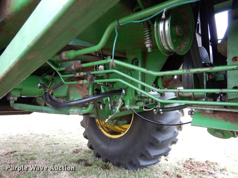 image for item DI0019 1994 John Deere 7445 cotton stripper