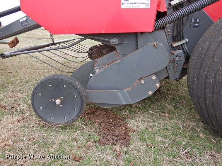 image for item DI0020 2014 Massey-Ferguson 2956A round baler