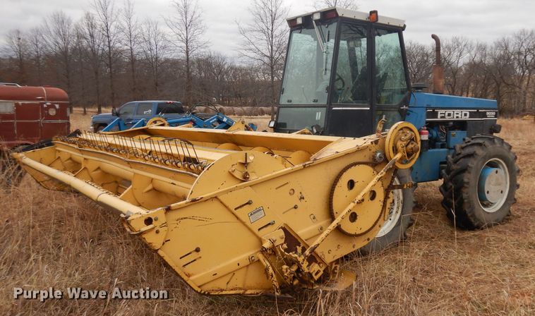 image for item ER9859 Ford Versatile 9030 bi-directional 4WD tractor