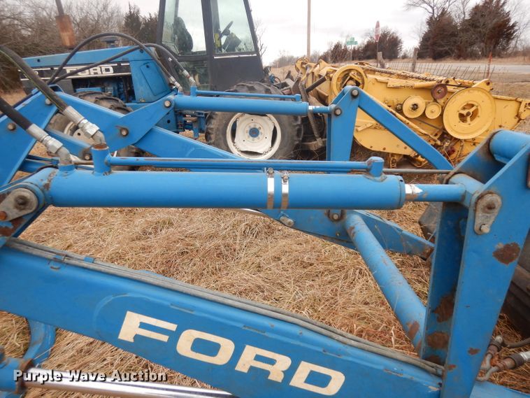 image for item ER9859 Ford Versatile 9030 bi-directional 4WD tractor