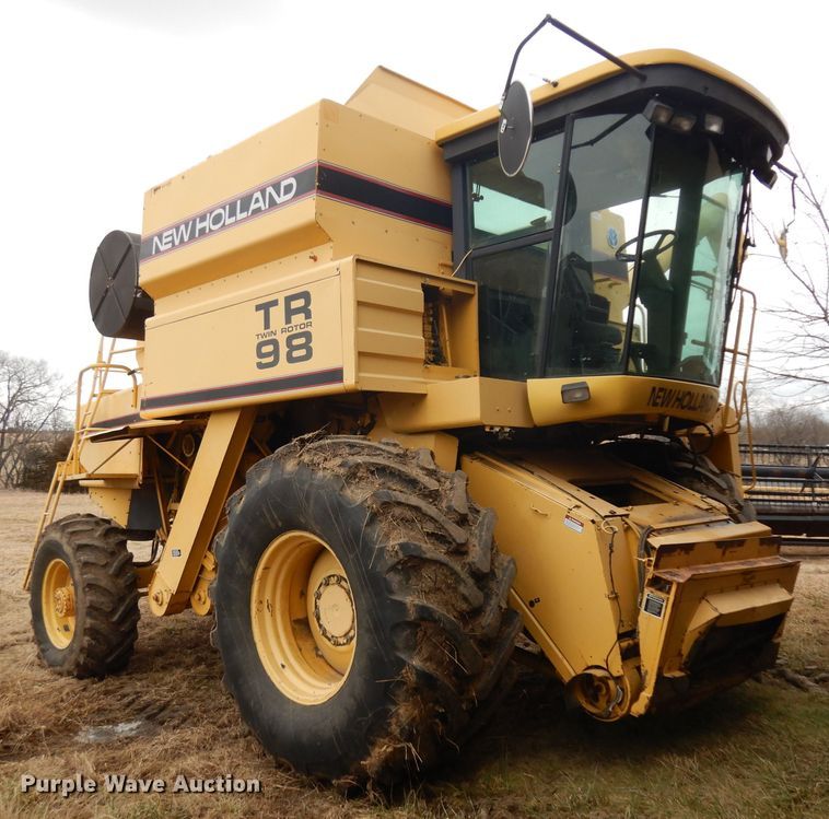 image for item ER9863 1996 New Holland TR98 RWA combine