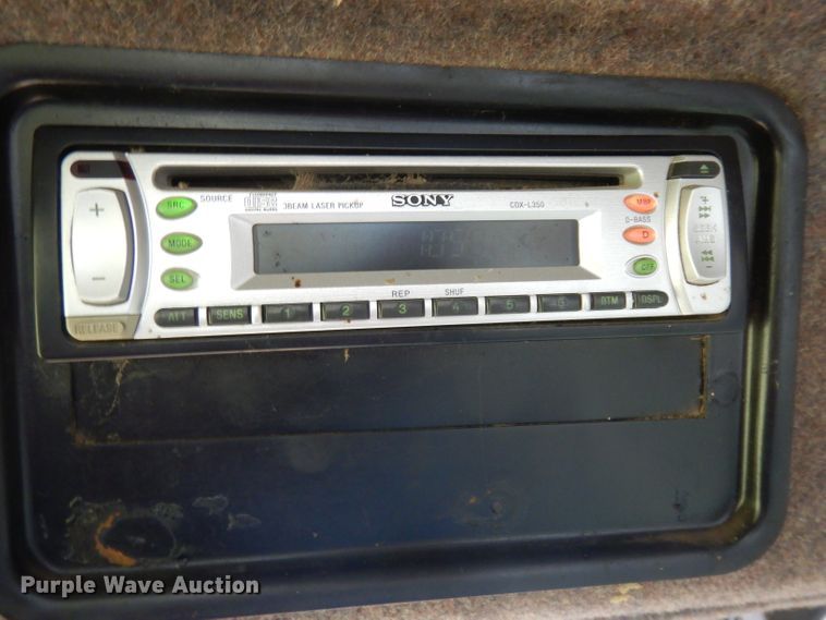 image for item ER9863 1996 New Holland TR98 RWA combine