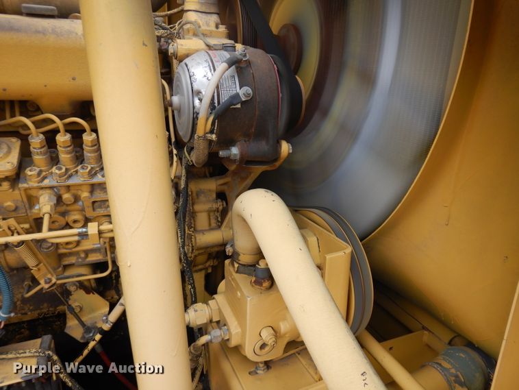 image for item ER9863 1996 New Holland TR98 RWA combine