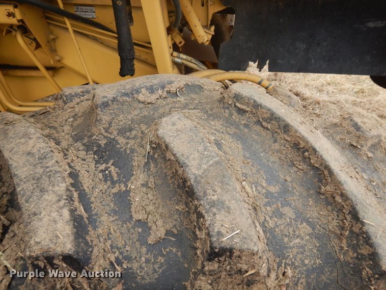 image for item ER9863 1996 New Holland TR98 RWA combine