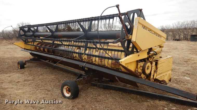 image for item ER9863 1996 New Holland TR98 RWA combine