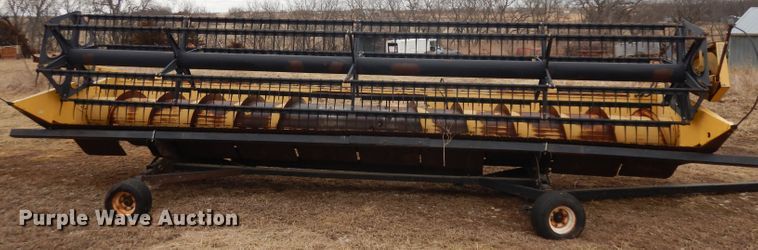 image for item ER9863 1996 New Holland TR98 RWA combine