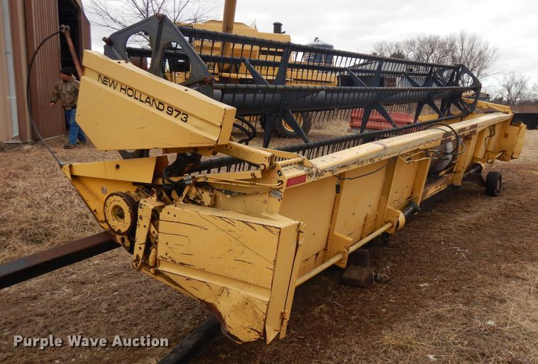 image for item ER9863 1996 New Holland TR98 RWA combine