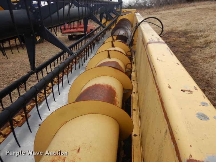 image for item ER9863 1996 New Holland TR98 RWA combine