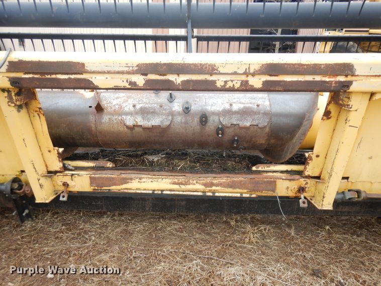 image for item ER9863 1996 New Holland TR98 RWA combine