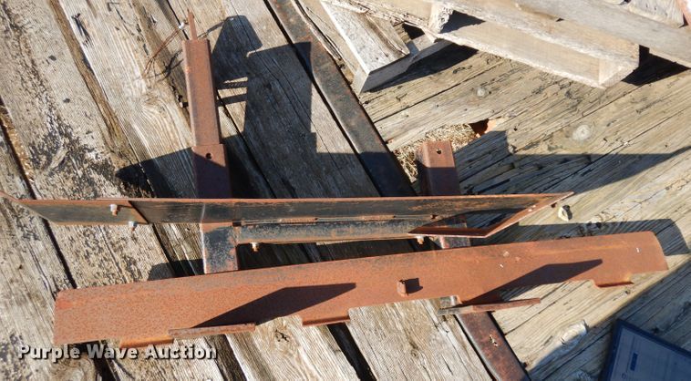 image for item ER9863 1996 New Holland TR98 RWA combine