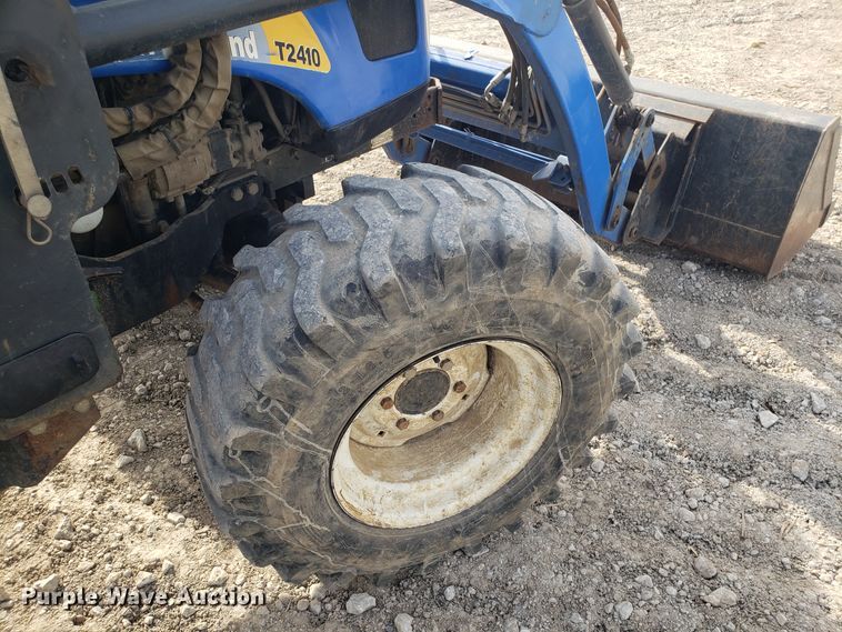 image for item EZ9098 2008 New Holland T2410 MFWD tractor