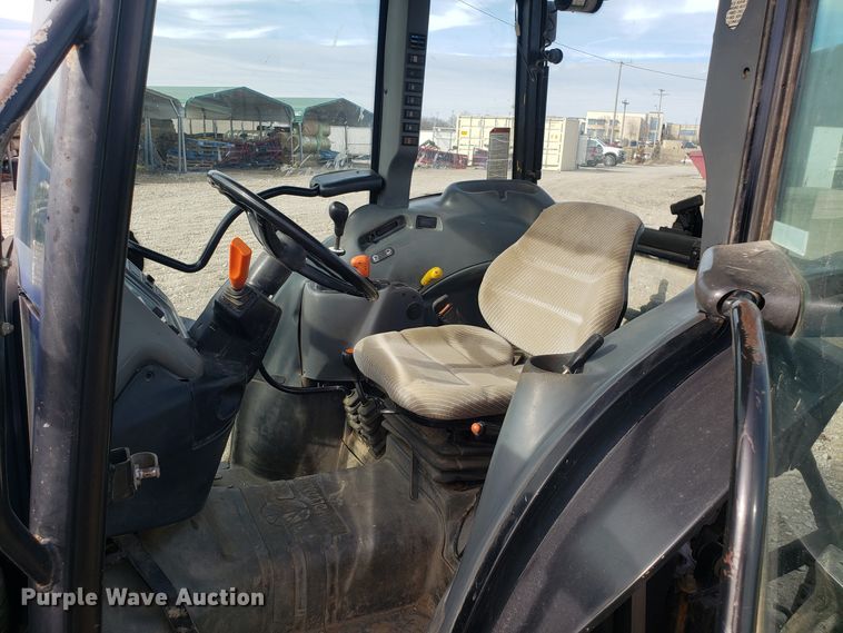 image for item EZ9099 2003 New Holland TN55D MFWD tractor