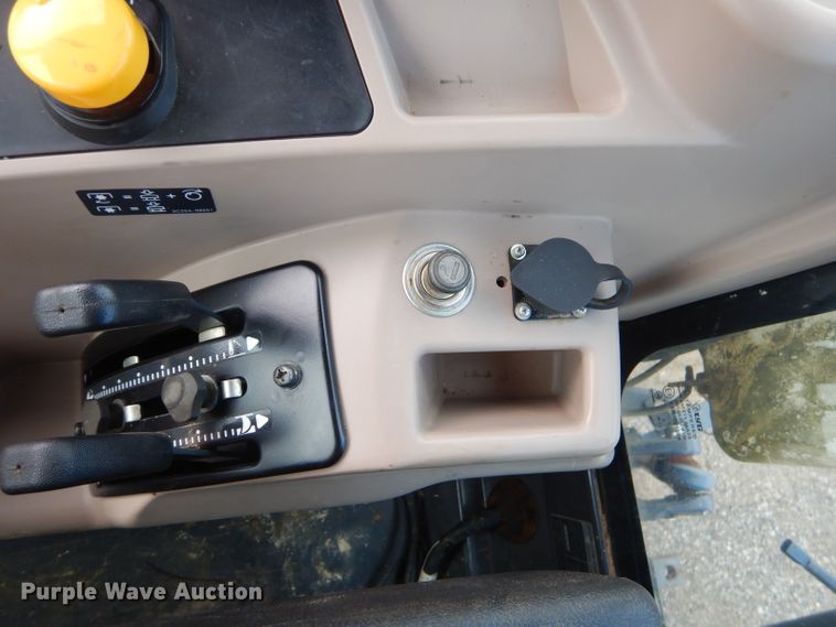 image for item GB9603 2014 Kubota M8560 tractor