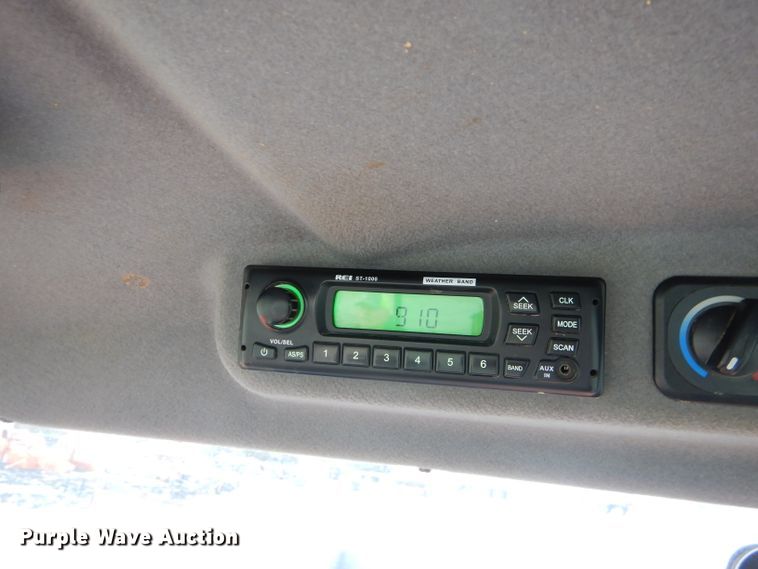 image for item GB9603 2014 Kubota M8560 tractor