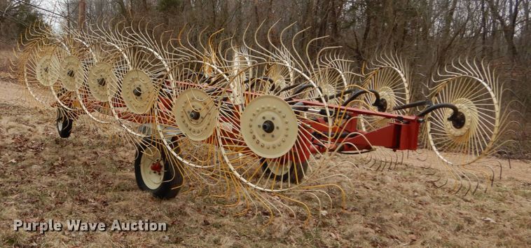 image for item GB9778 2008 H&S hay rake
