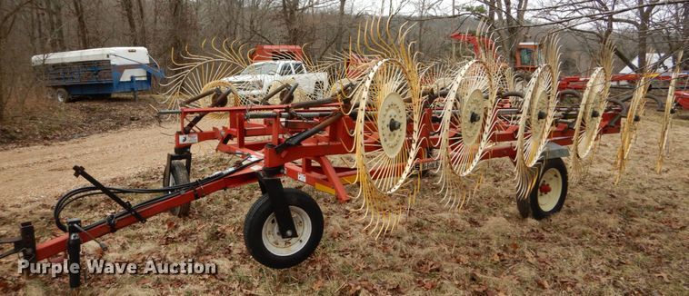 image for item GB9778 2008 H&S hay rake