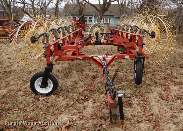 image for item GB9778 2008 H&S hay rake