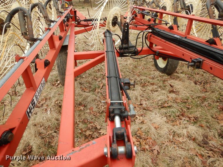 image for item GB9778 2008 H&S hay rake
