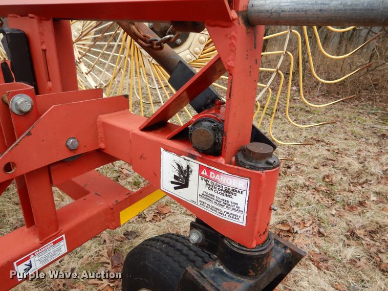 image for item GB9778 2008 H&S hay rake