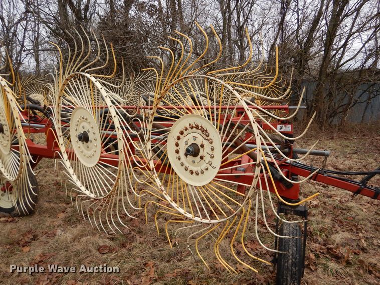 image for item GB9778 2008 H&S hay rake