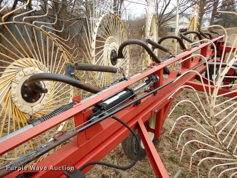 image for item GB9778 2008 H&S hay rake
