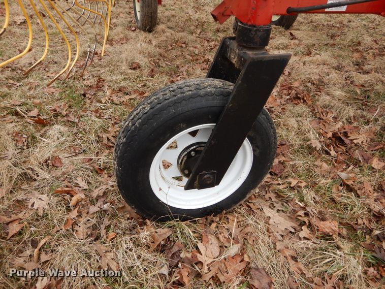 image for item GB9778 2008 H&S hay rake